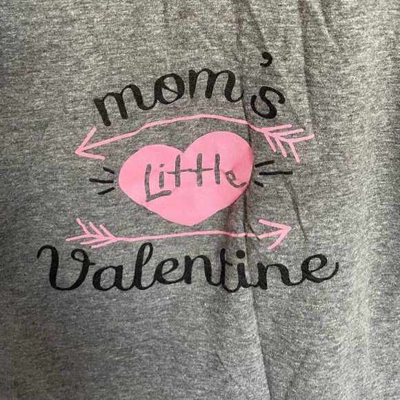 🔵Valentine’s Day maternity size small gray t-shirts - Picture 1 of 5